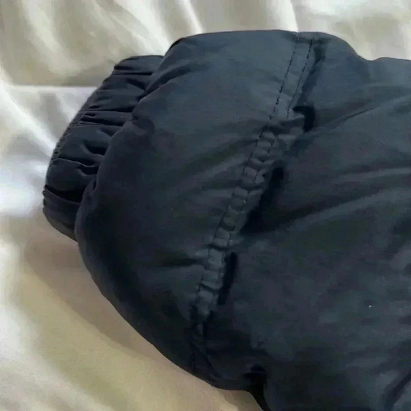 Baby Gap navy puffer coat size 18/24 months - Picture 6 of 7